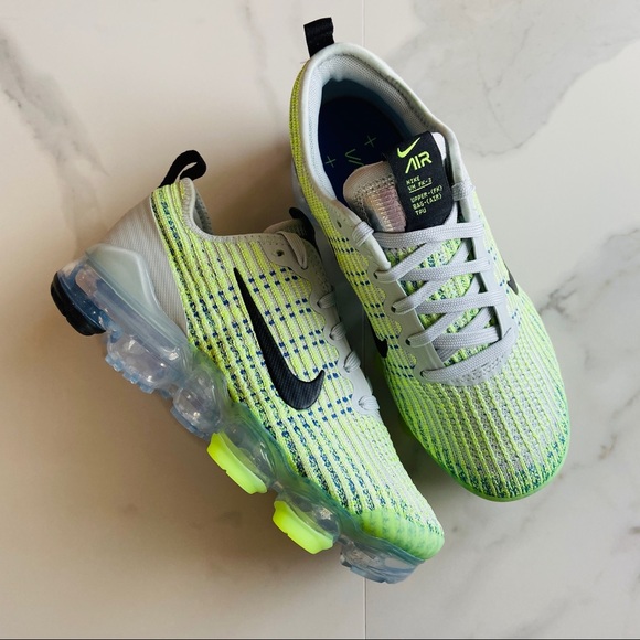 nike vapormax vintage lichen